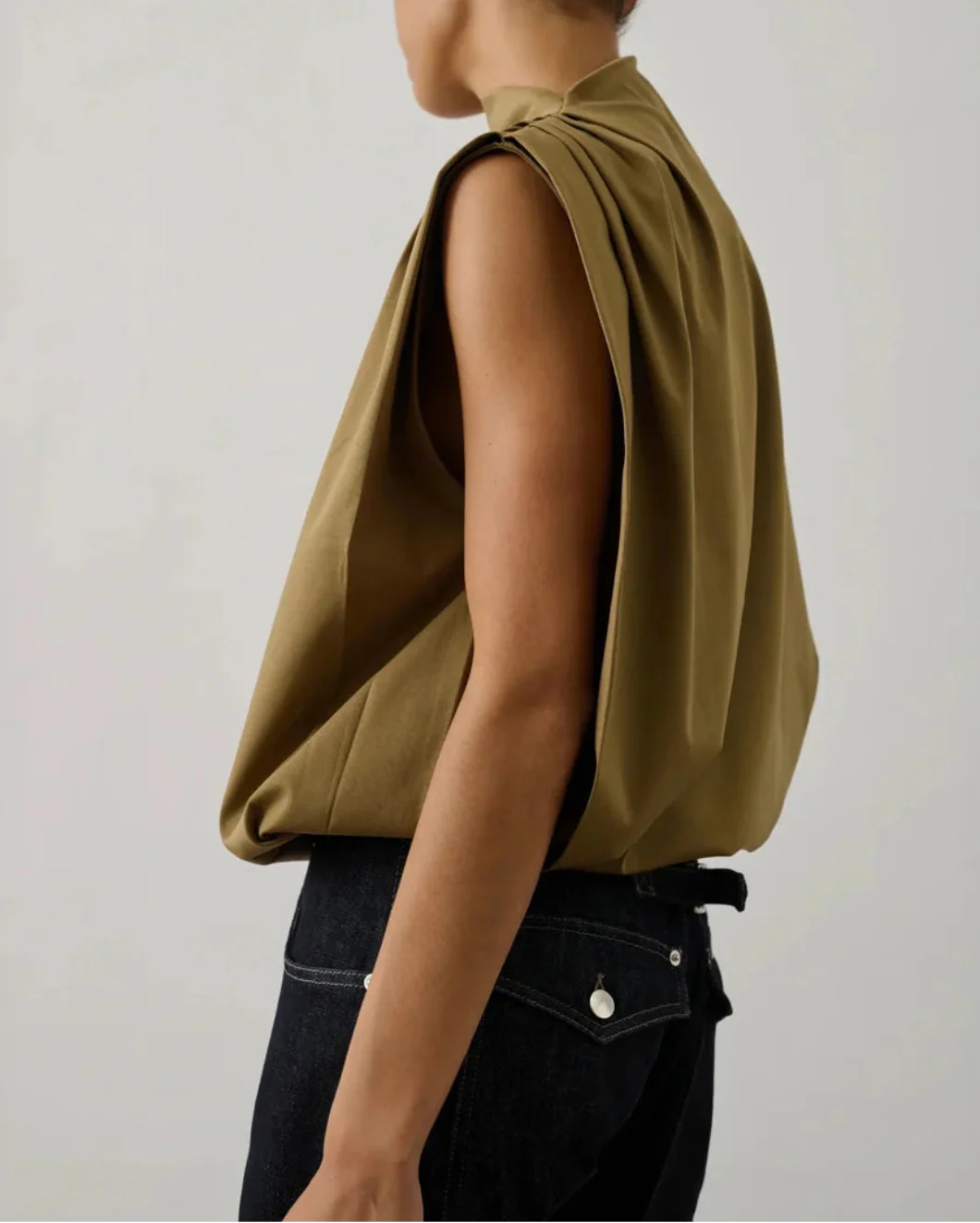 Idris Oversized Sleeveless Top - Image 3