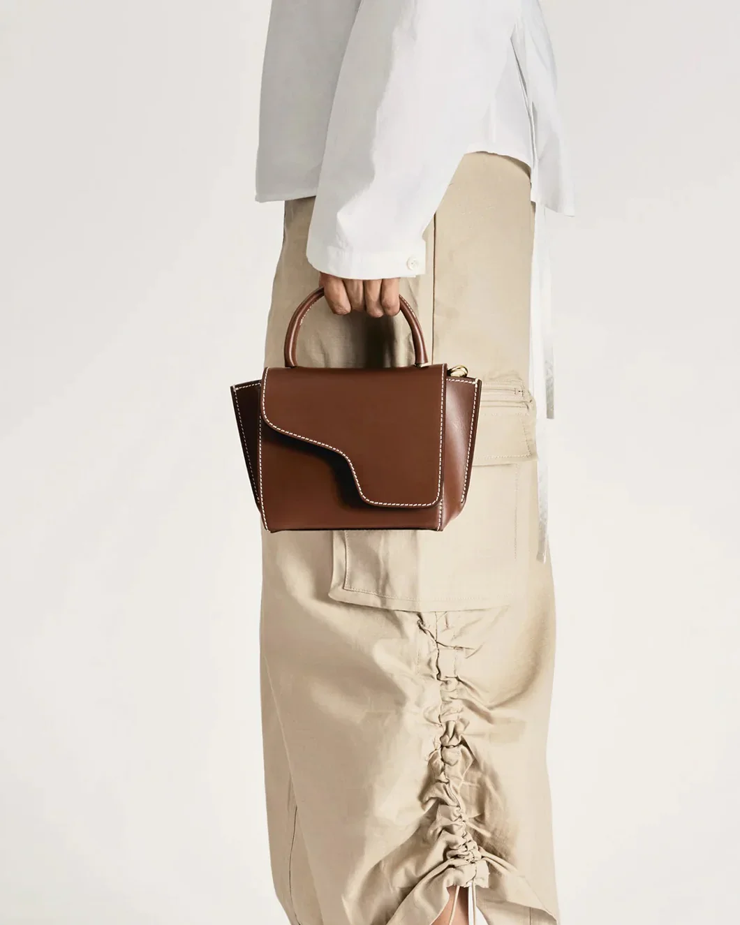 Montalcino Canella/Contrast Stitch Leather Mini Handbag - Image 4