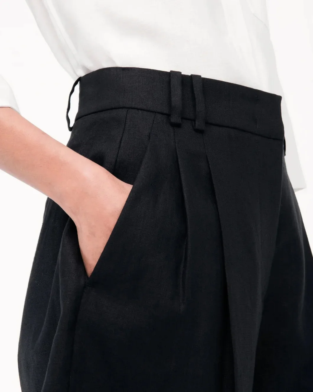 Pleated Short - Image 5