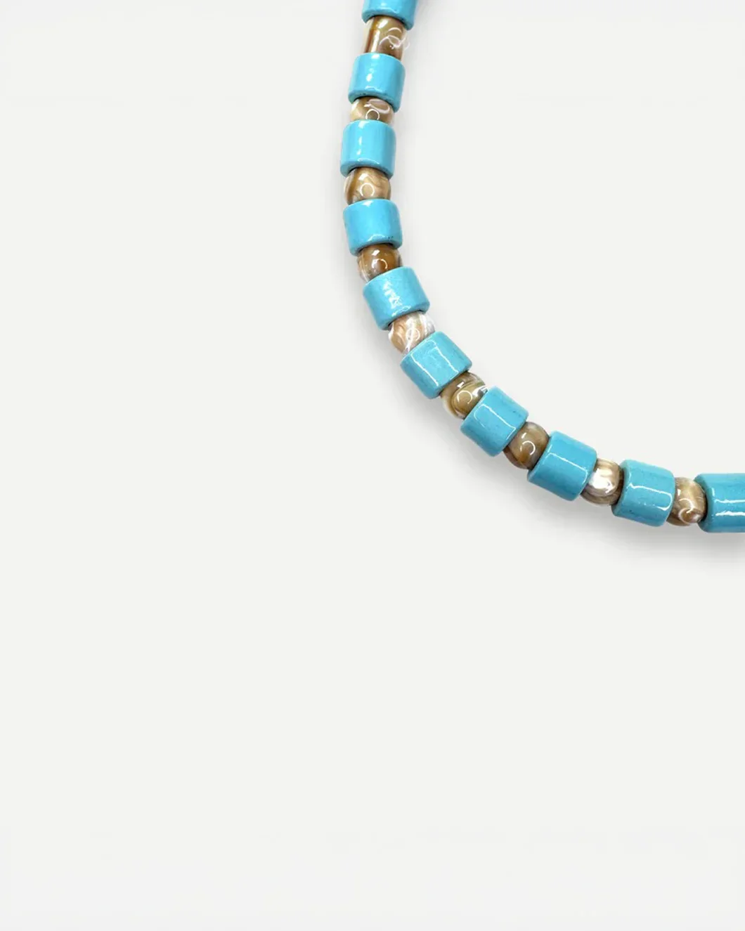 Pool & Conch Mother of Pearl Sundry Bead One Necklace - Image 2