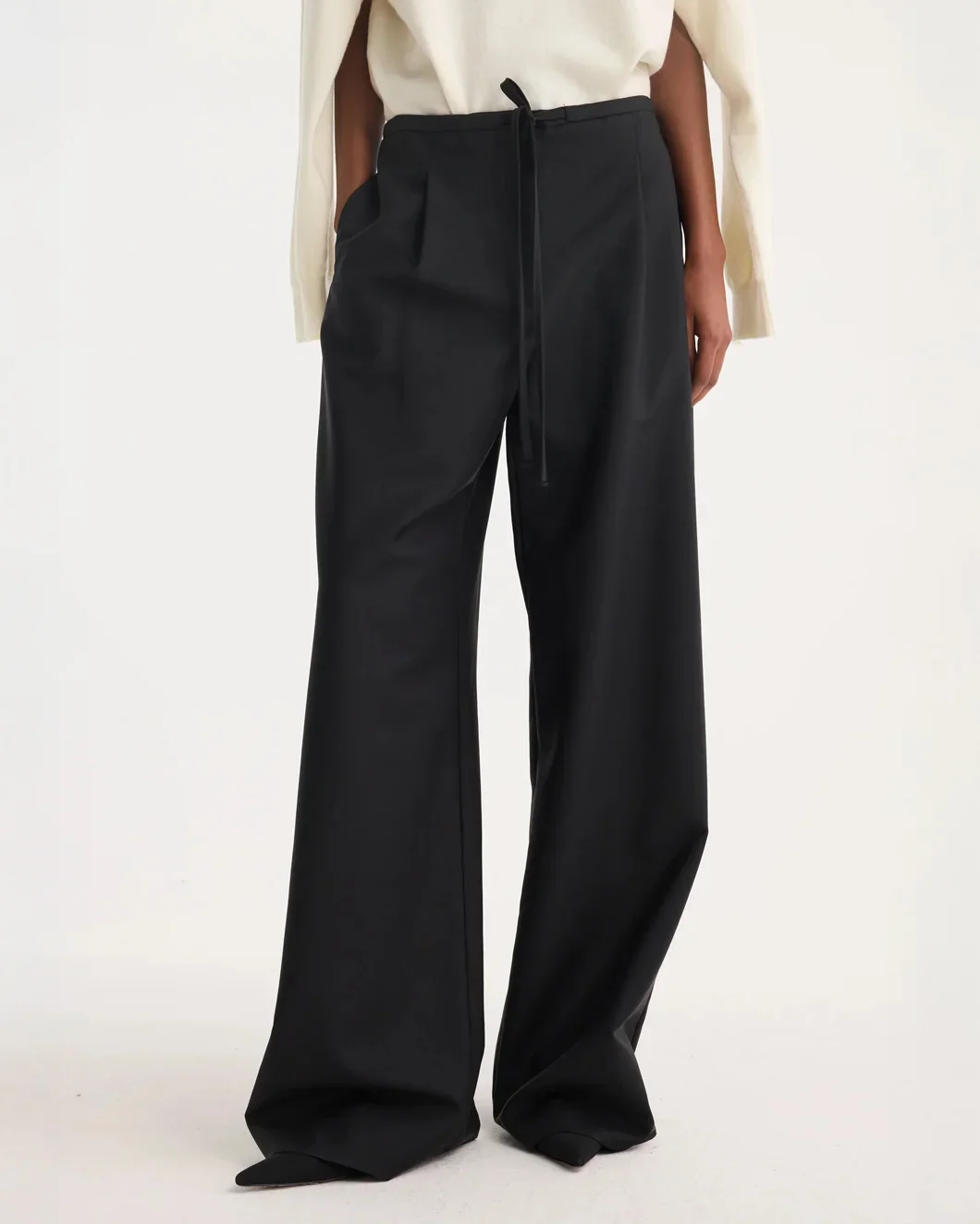 Relaxed Drawstring Trouser - Image 5