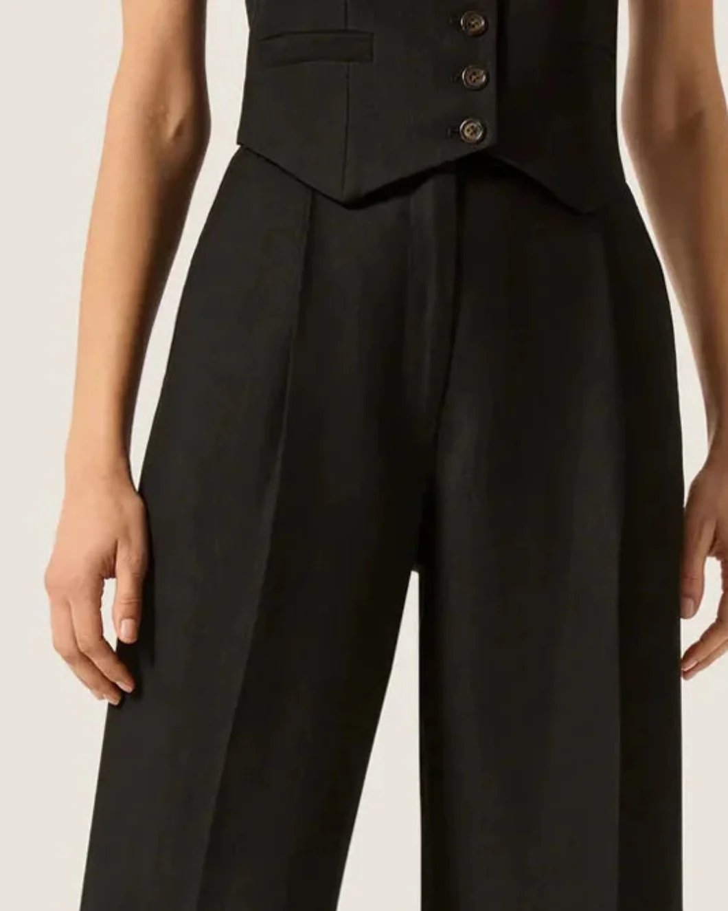 Scoop Neck Waistcoat - Image 6