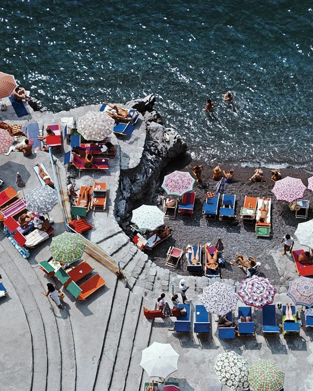Slim Aarons Positano Beach 1000 Piece Puzzle - Image 4