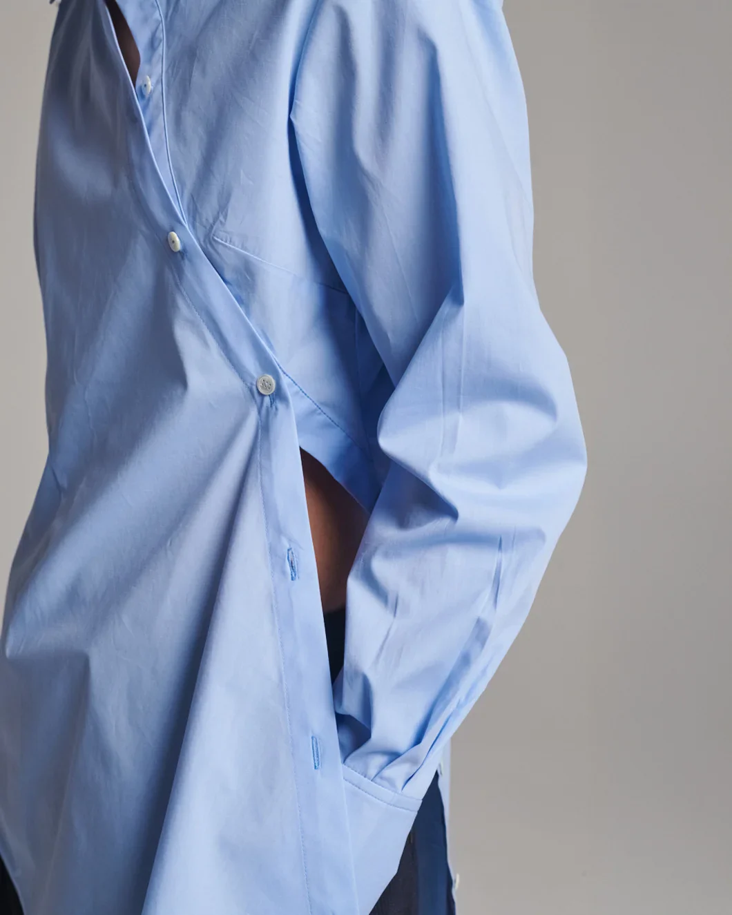 Twisted Cotton Light Blue Shirt - Image 8